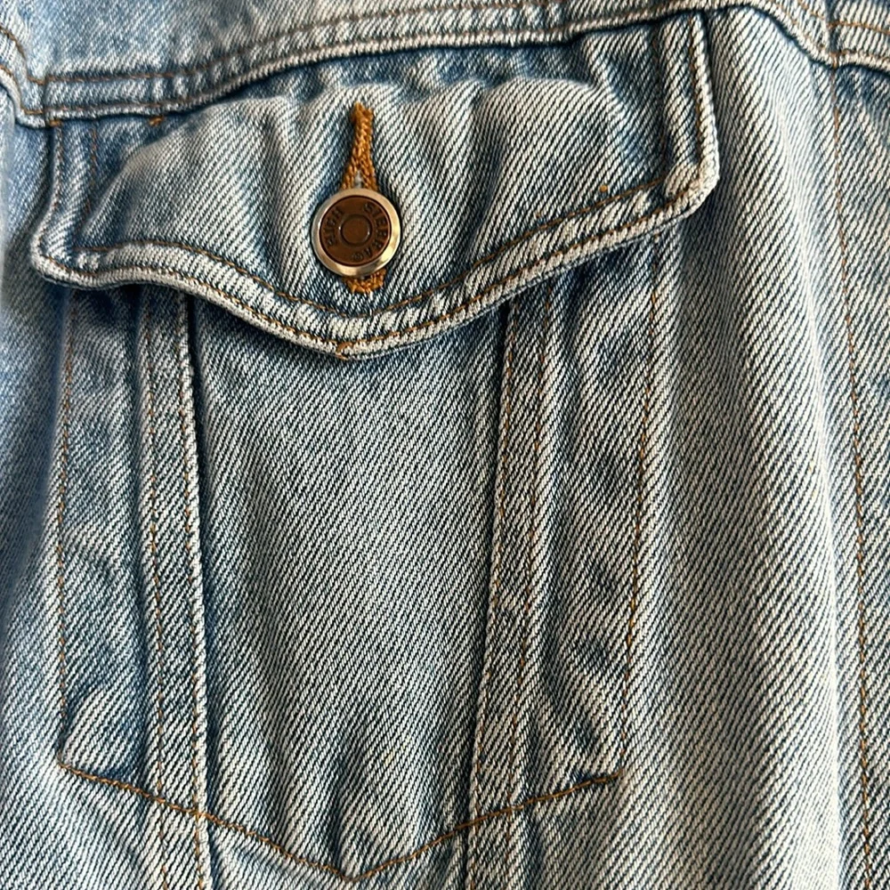 Vintage Jean jacket - Picture 2 of 4